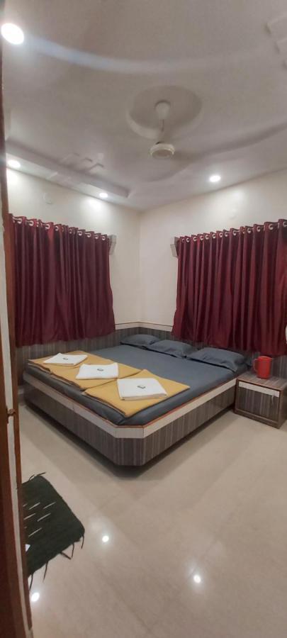 Sai Raghunandan Guest House Ширди Экстерьер фото